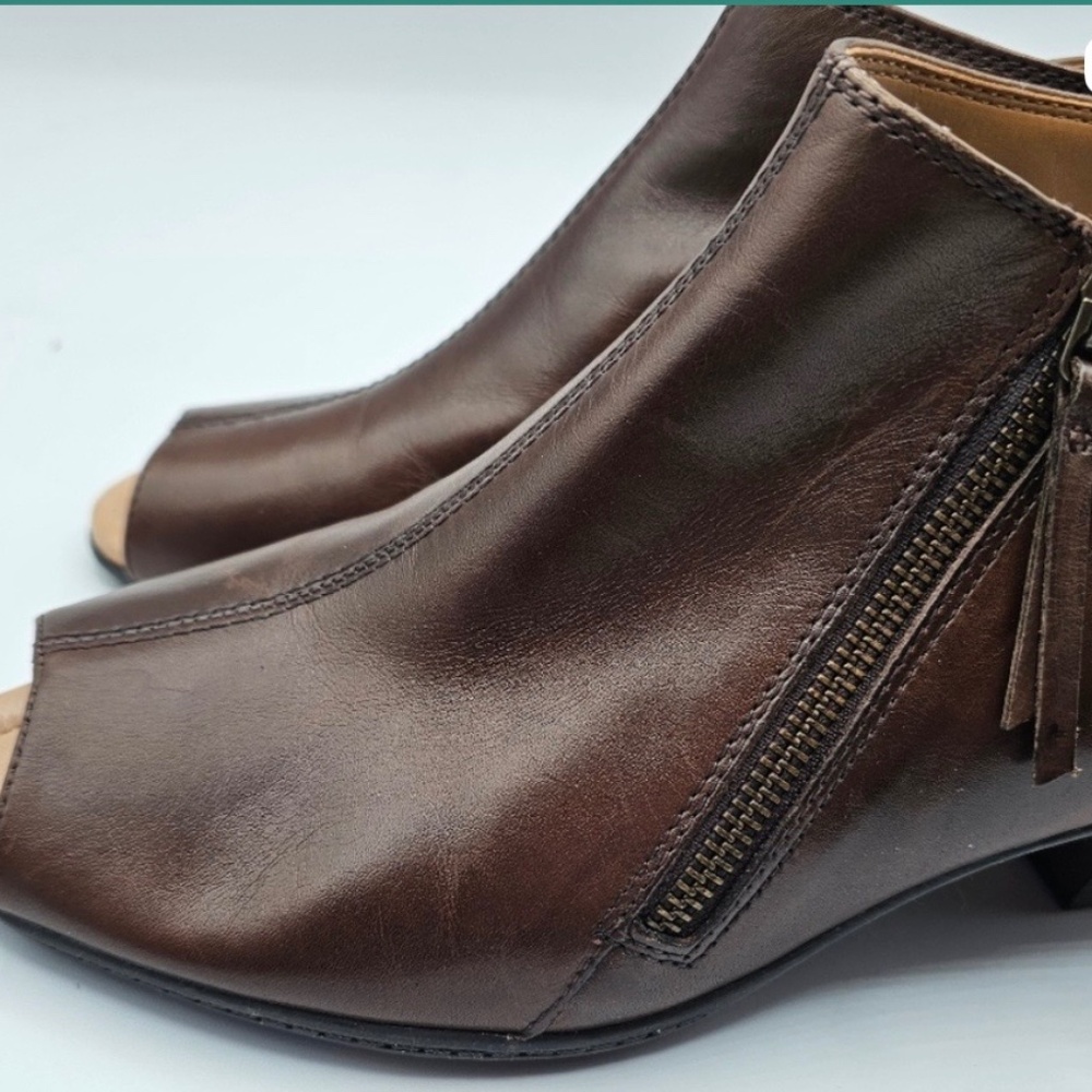 Earth Kristy women Leather Slingback Peep Toe Booties 11M EUC